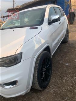 جيب جراند شيروكي